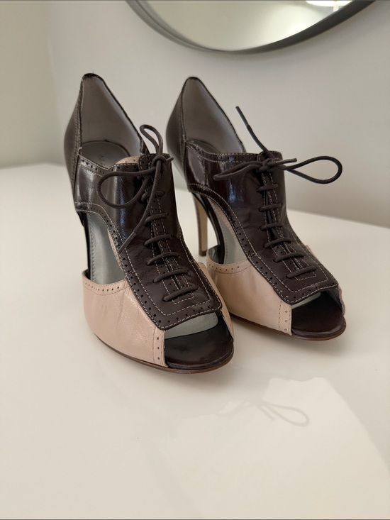Marc Fisher Shoes - Marc Fisher Brown and Tan Lace-Up Oxford Heels